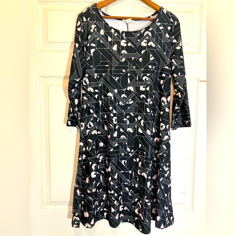 Yelete mini dress, pockets, 3/4 sleeve, excellent condition, large